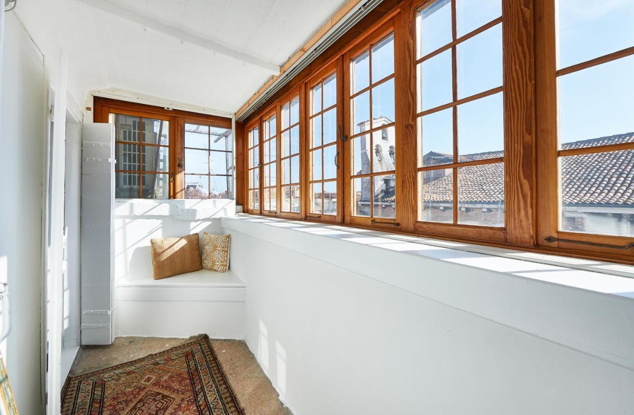 Ca' Fenice, Charming Apartment In San Marco, Sleep 7 Velence Kültér fotó