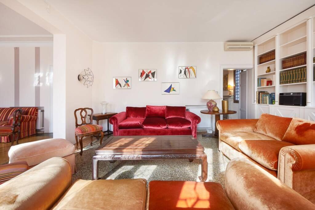 Ca' Fenice, Charming Apartment In San Marco, Sleep 7 Velence Kültér fotó